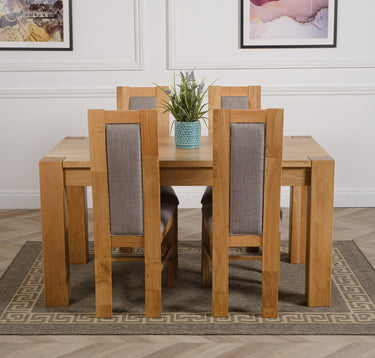 Kuba Medium Oak Dining Table with 4 Stanford Oak Chairs