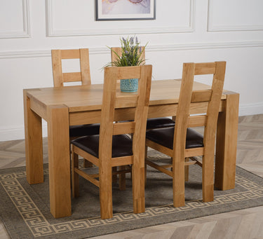 Kuba Medium Oak Dining Table with 4 Yale Oak Chairs