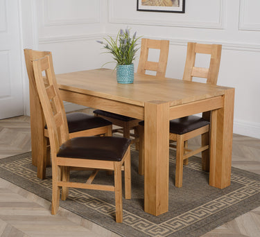 Kuba Medium Oak Dining Table with 4 Yale Oak Chairs