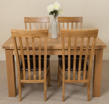 Richmond Medium Oak Extendable Dining Table with 4 Harvard Oak Chairs